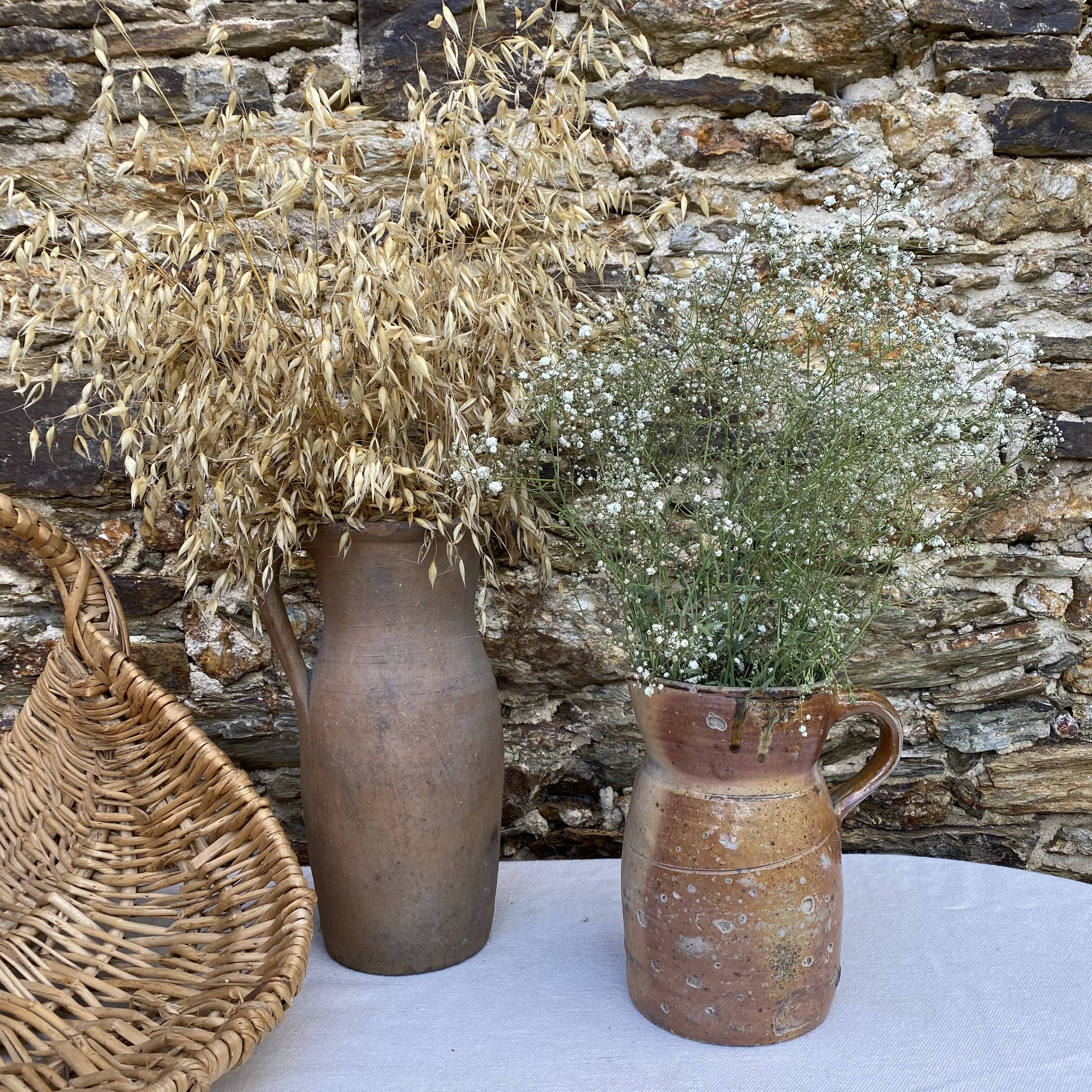 Pichet ancien en grès pyreté