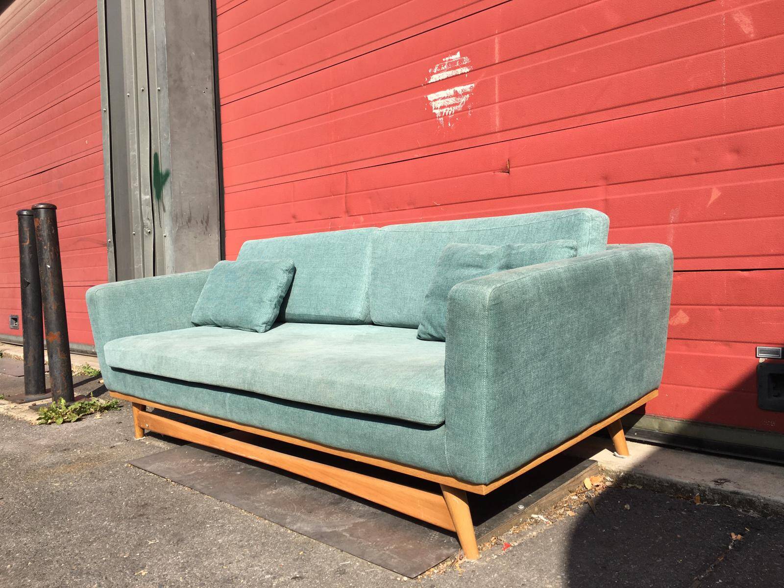 Straight sofa Indian blue fabric Red Edition