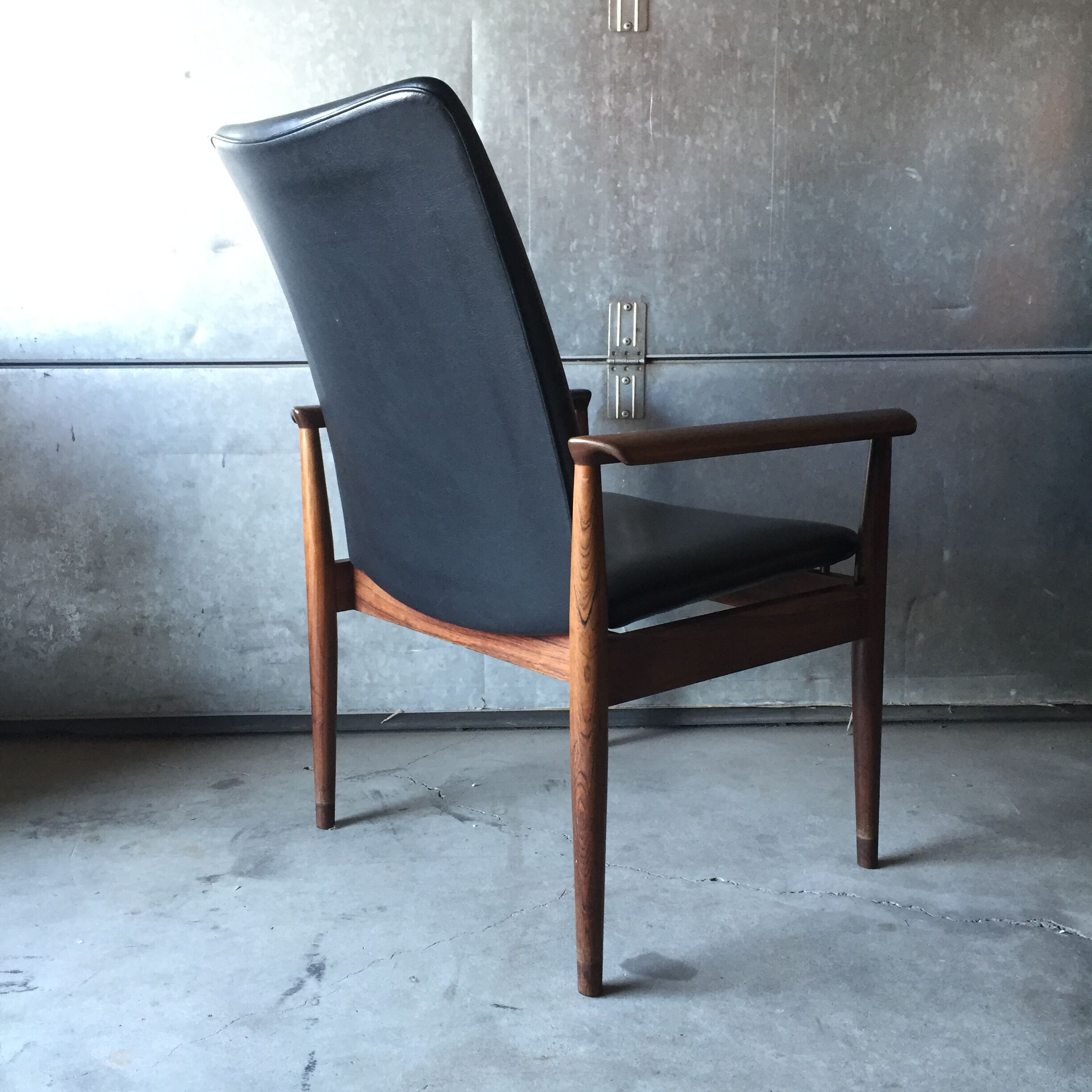 Diplomat office chair by Finn Juhl in rosewood and vintage leather 1970s
