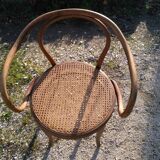 Chair J.J Kohn says "Le Corbusier"