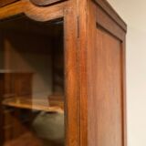 Armoire coloniale en manguier, détails laiton
