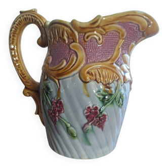Slush pitcher