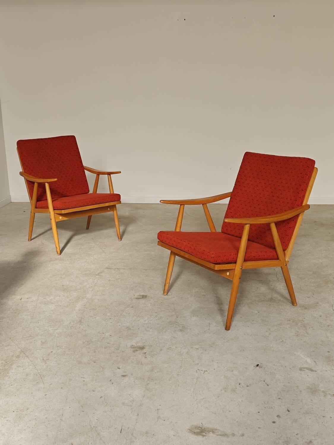 Pair of Boomerang armchairs by Antonin Suman for Ton (Thonet) 60