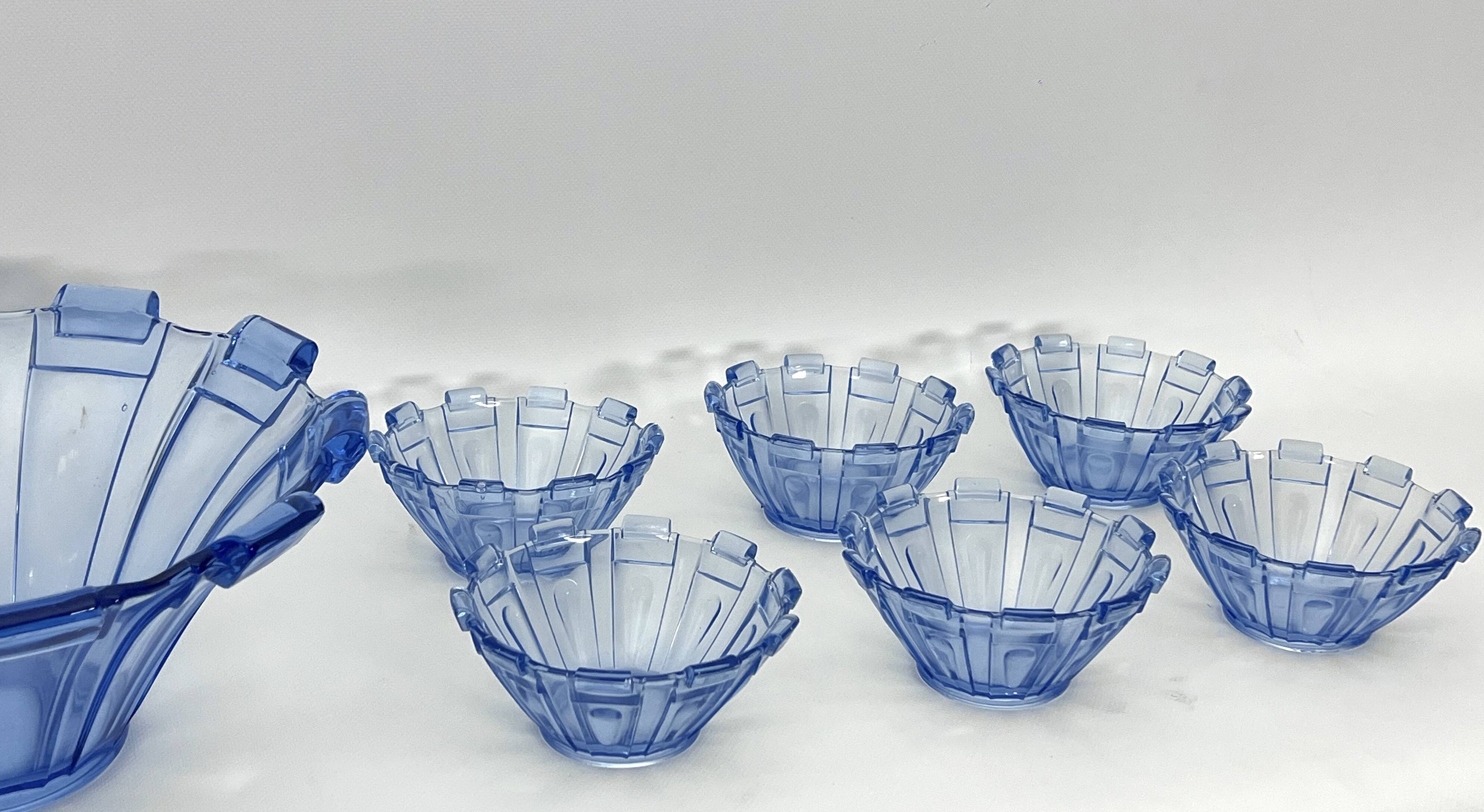 Art Deco Murano glass serving bowl set of 13. Italy 1930s