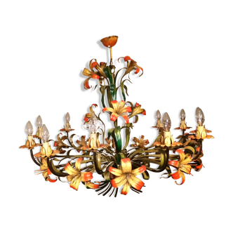 Lustre en métal peint décor floral 12 lumières