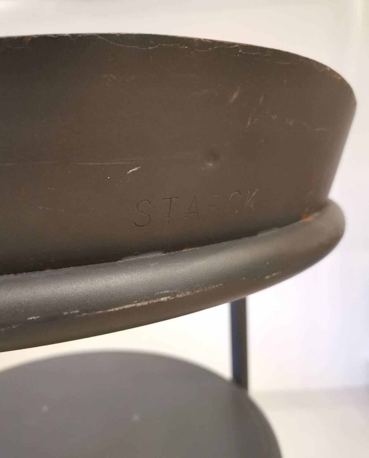 Paire de chaises Starck, modèle Hashwood, édition 3 Suisses, 1987