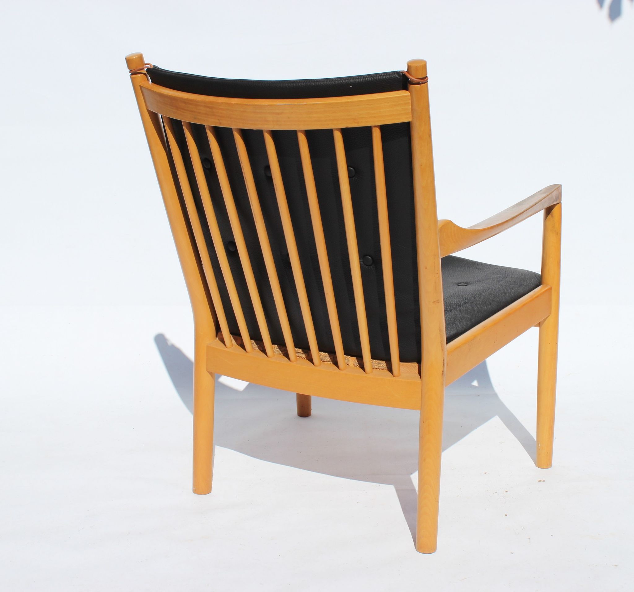 Fauteuil, modèle 1788, en cuir noir conçu par Hans J. Wegner