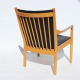 Fauteuil, modèle 1788, en cuir noir conçu par Hans J. Wegner