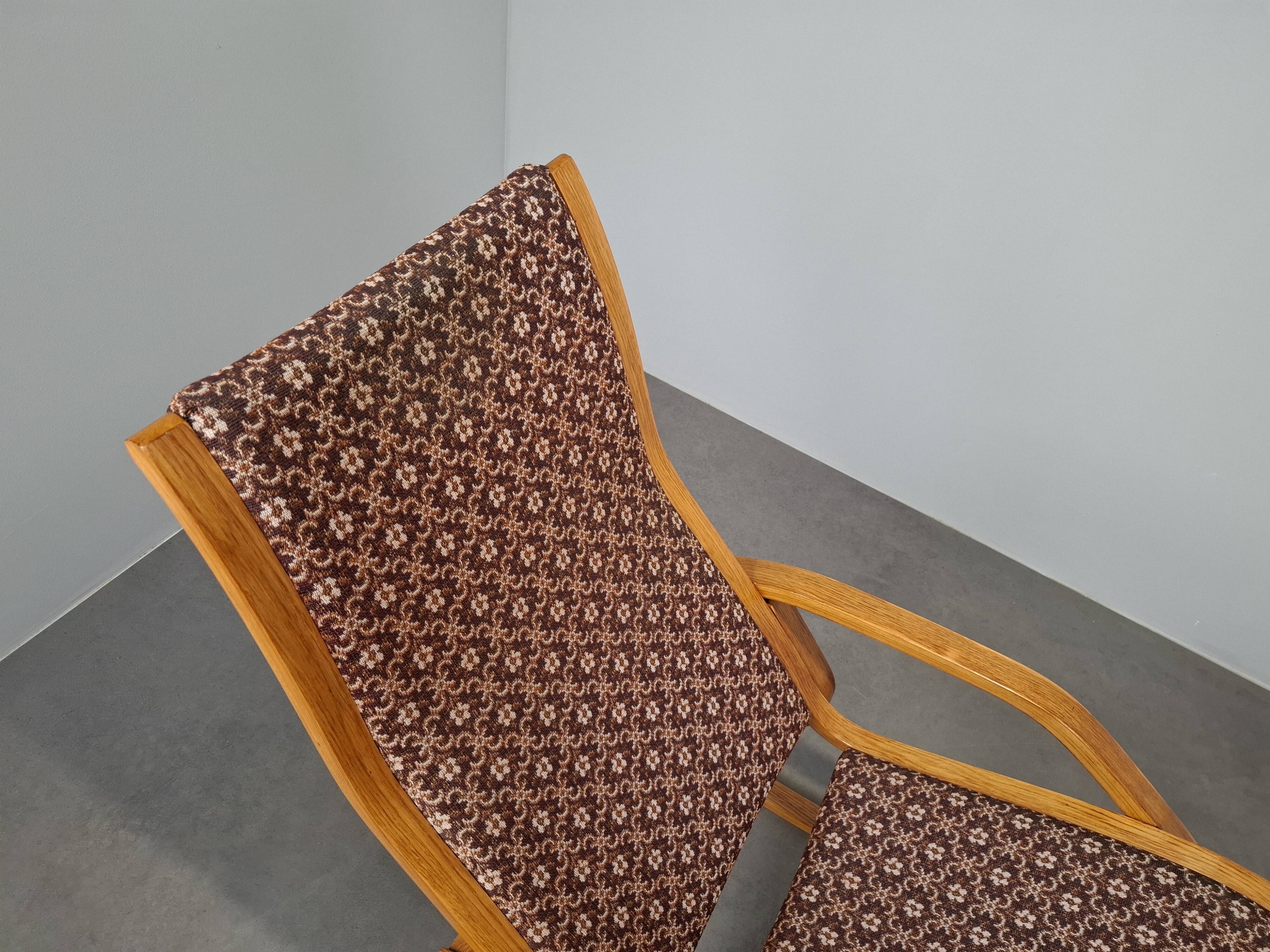 1930s Art Deco Czechoslovak Bentwood Rocking Chair with Original Upholstery