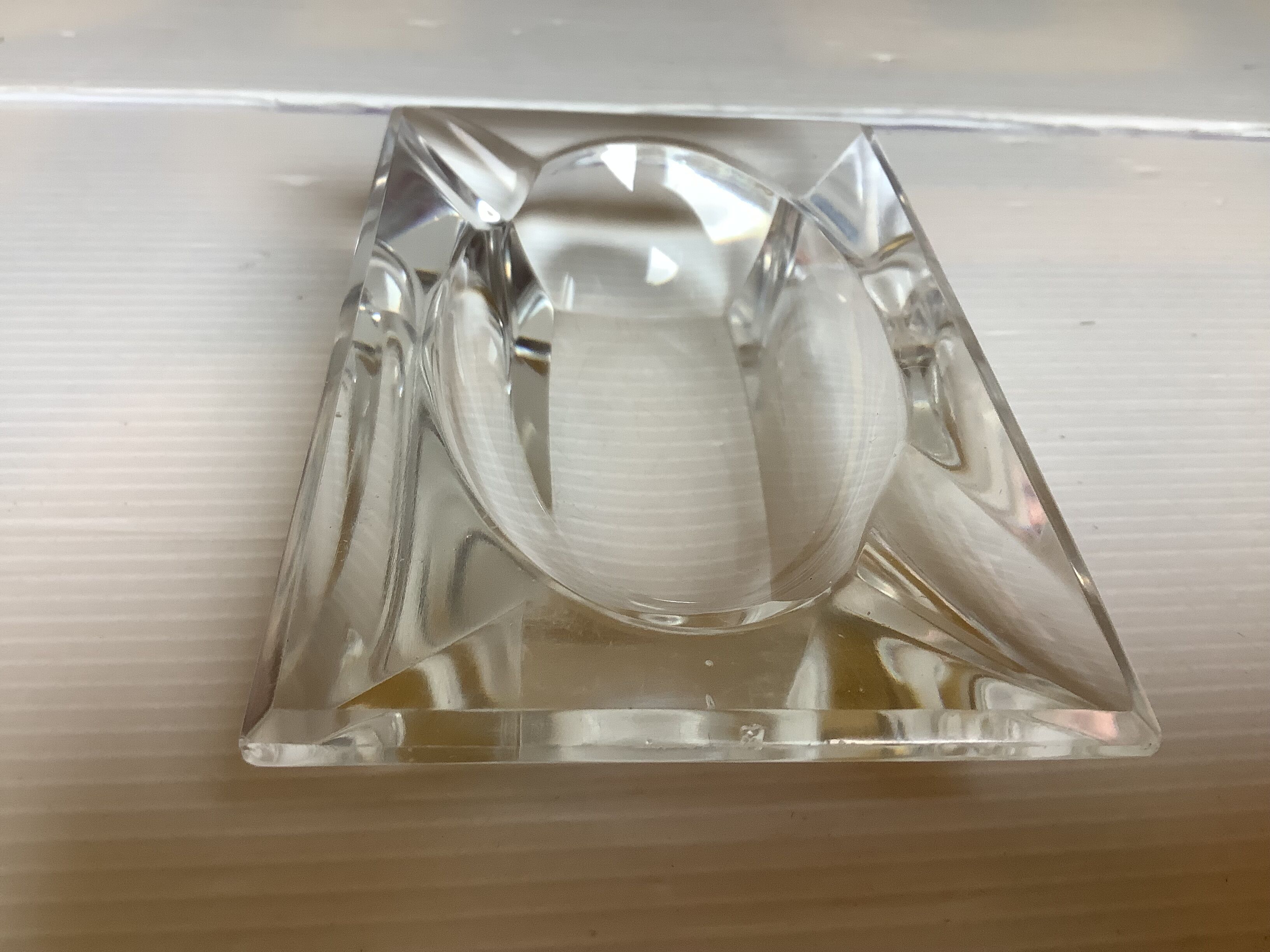 Individual rectangular ashtray