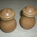 Salière et poivrier en grès