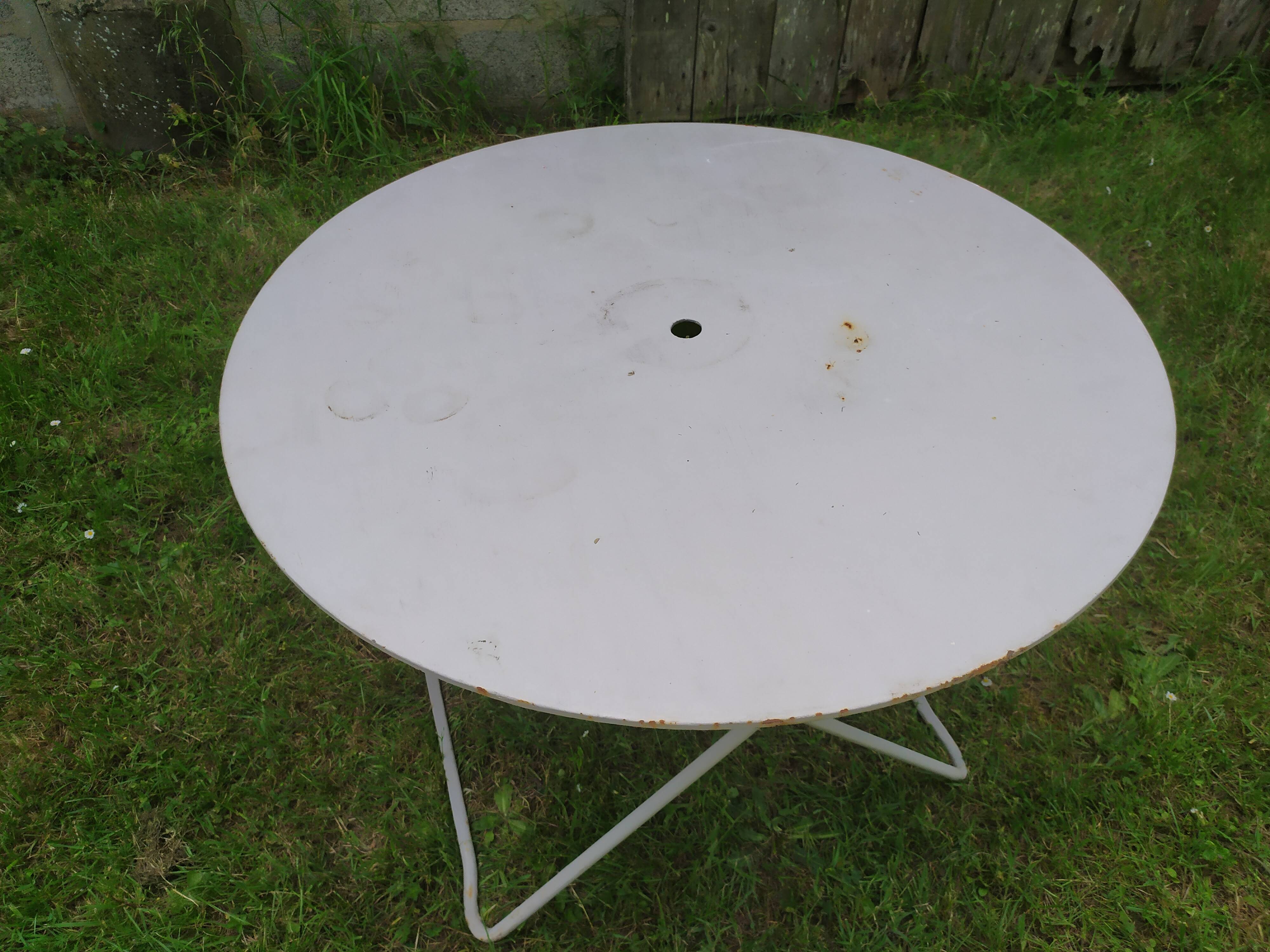 Iron garden table
