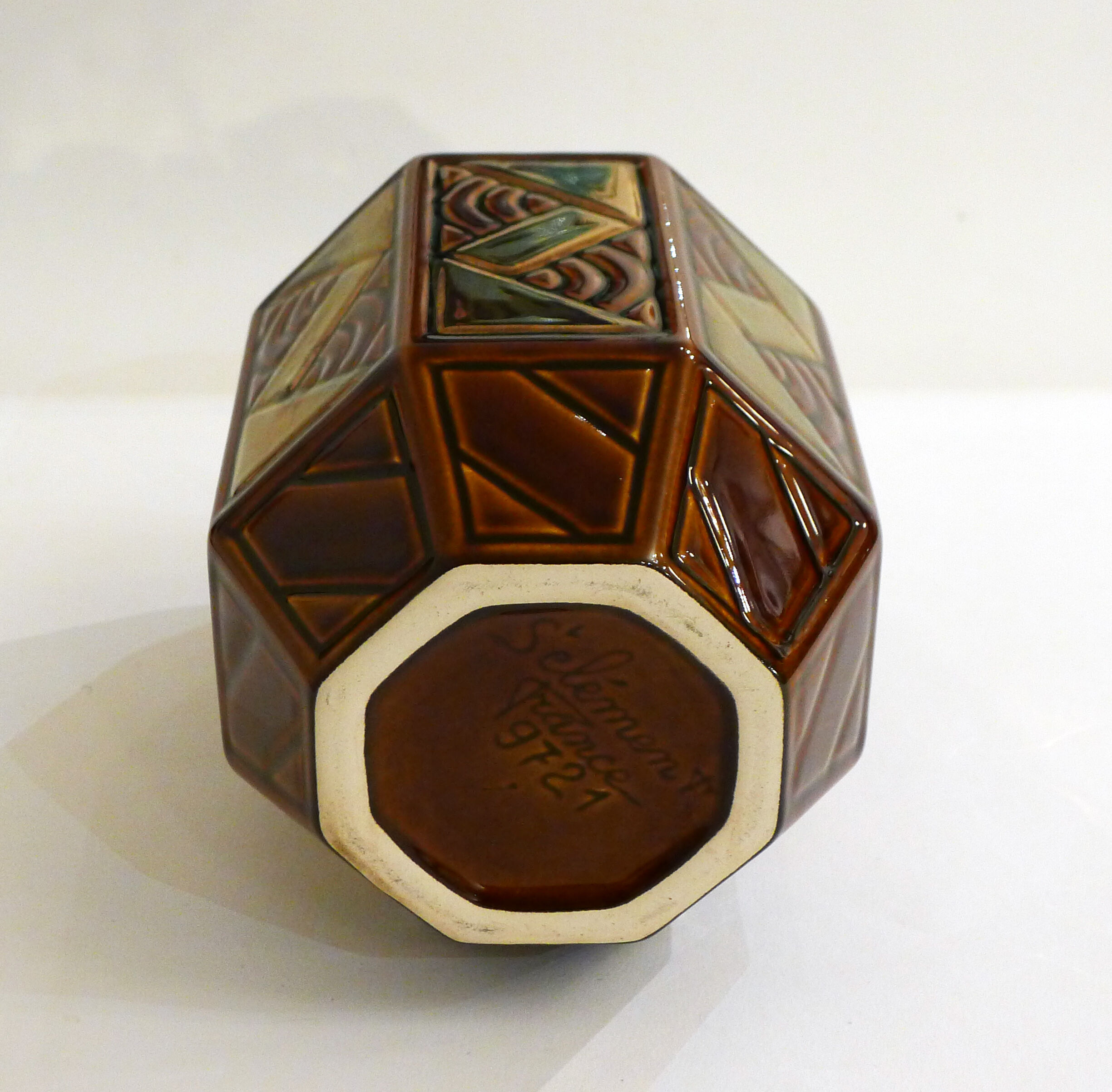 Vase St-Clement copper graphic decoration