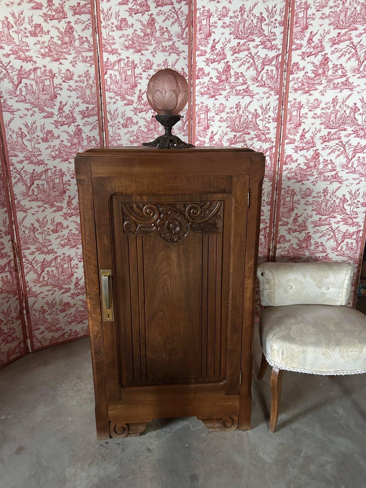 Art Deco walnut buffet – The elegance of the 1930s