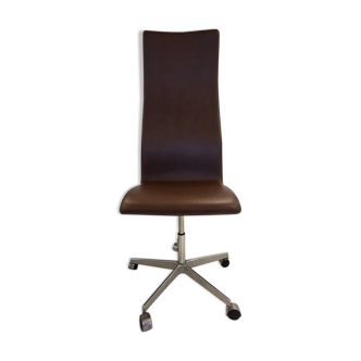 Chaise Oxford à dossier haut par Arne Jacobsen pour Fritz Hansen