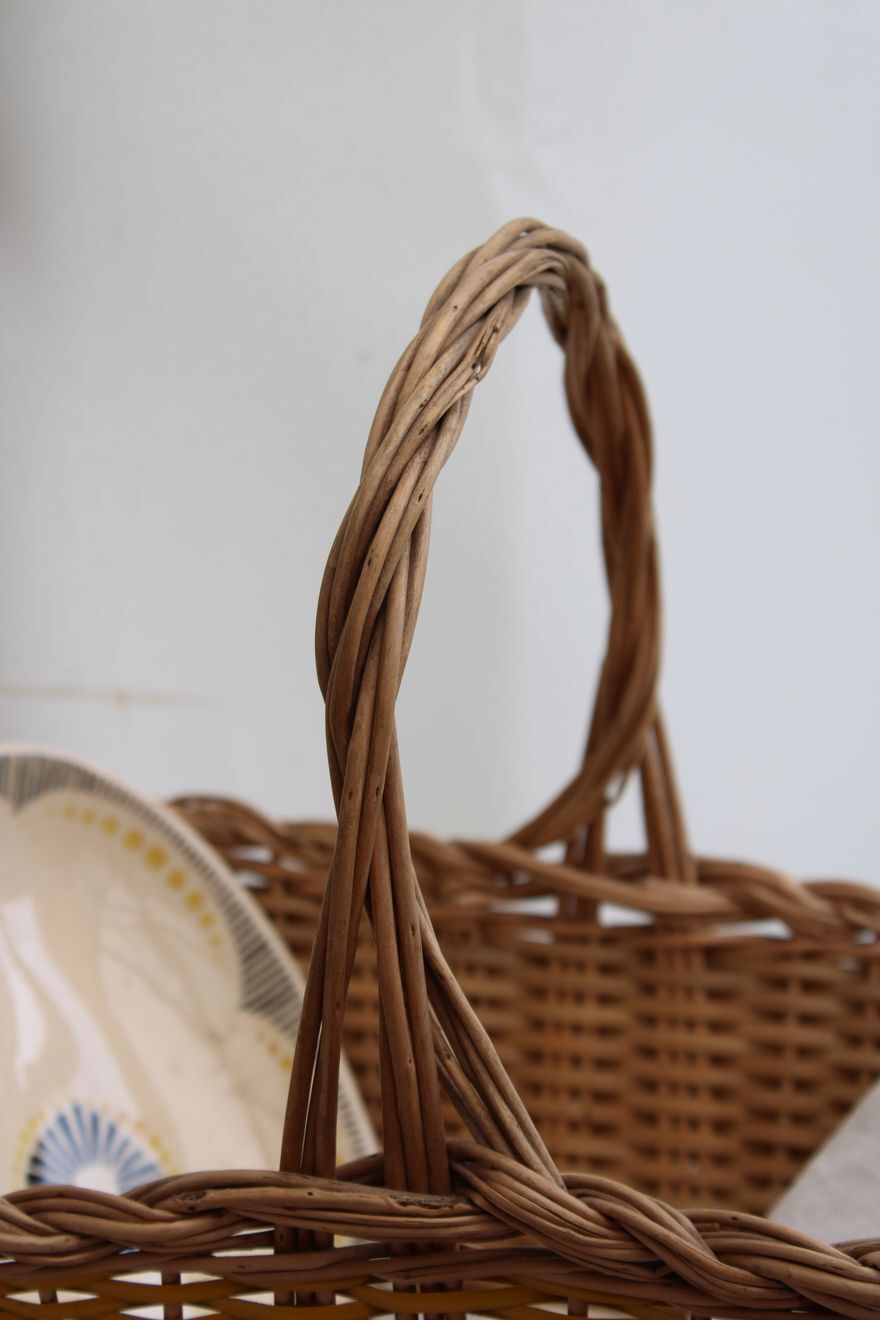Wicker basket