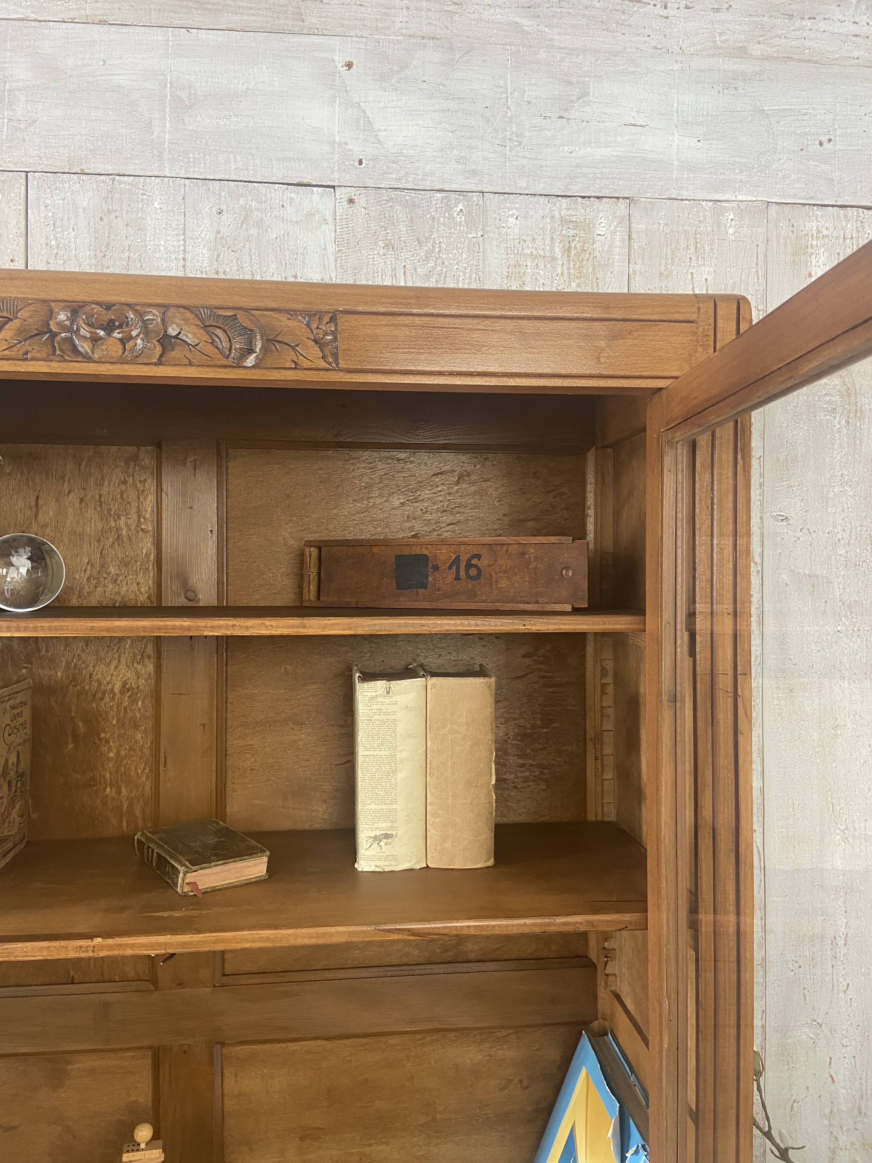 Vintage library