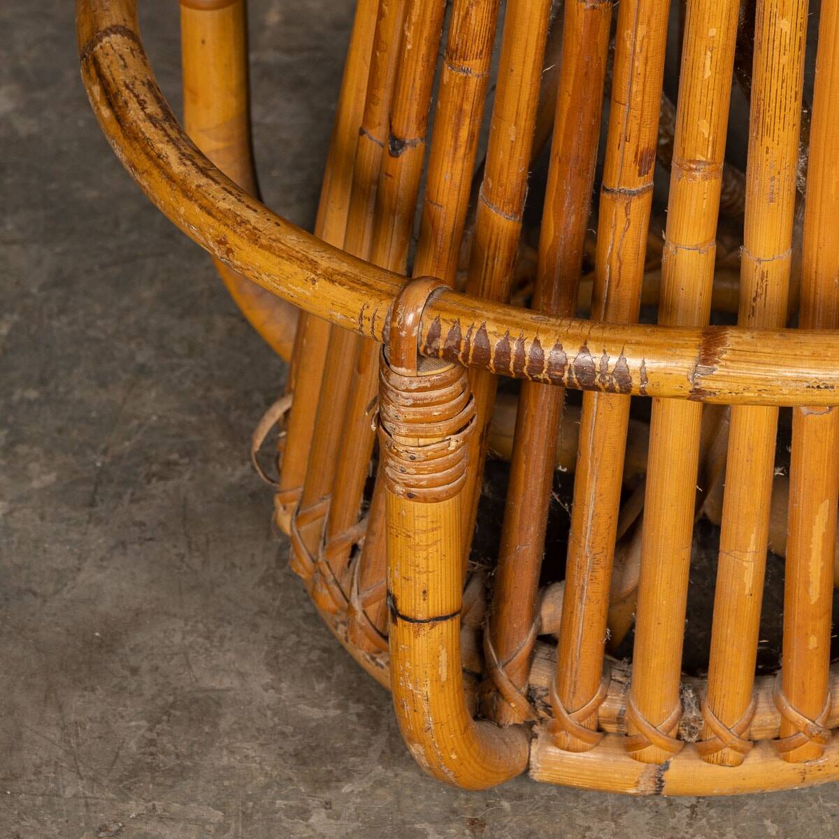Striking 20thc italian standing bamboo dry bar & stools c.1960
