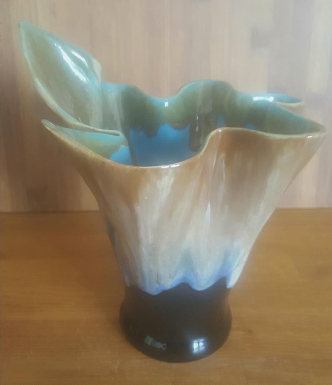 Vintage vase draped shape in flamed sandstone