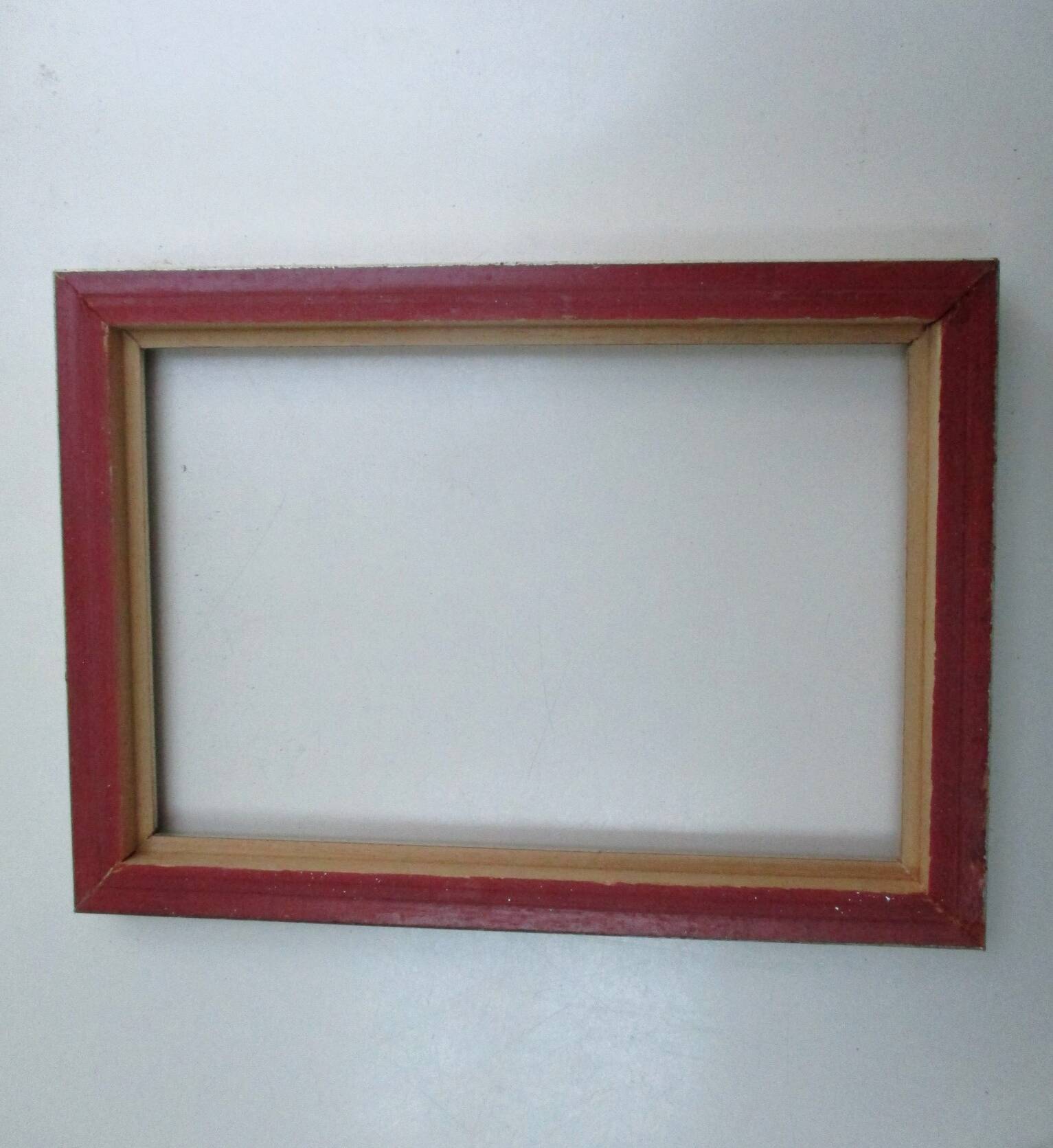 Silver wooden frame for 13.5 x 20 cm subject