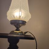 Lamp to pose with Art Deco globe