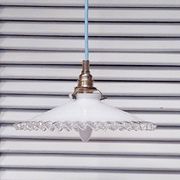 Suspension in white opal