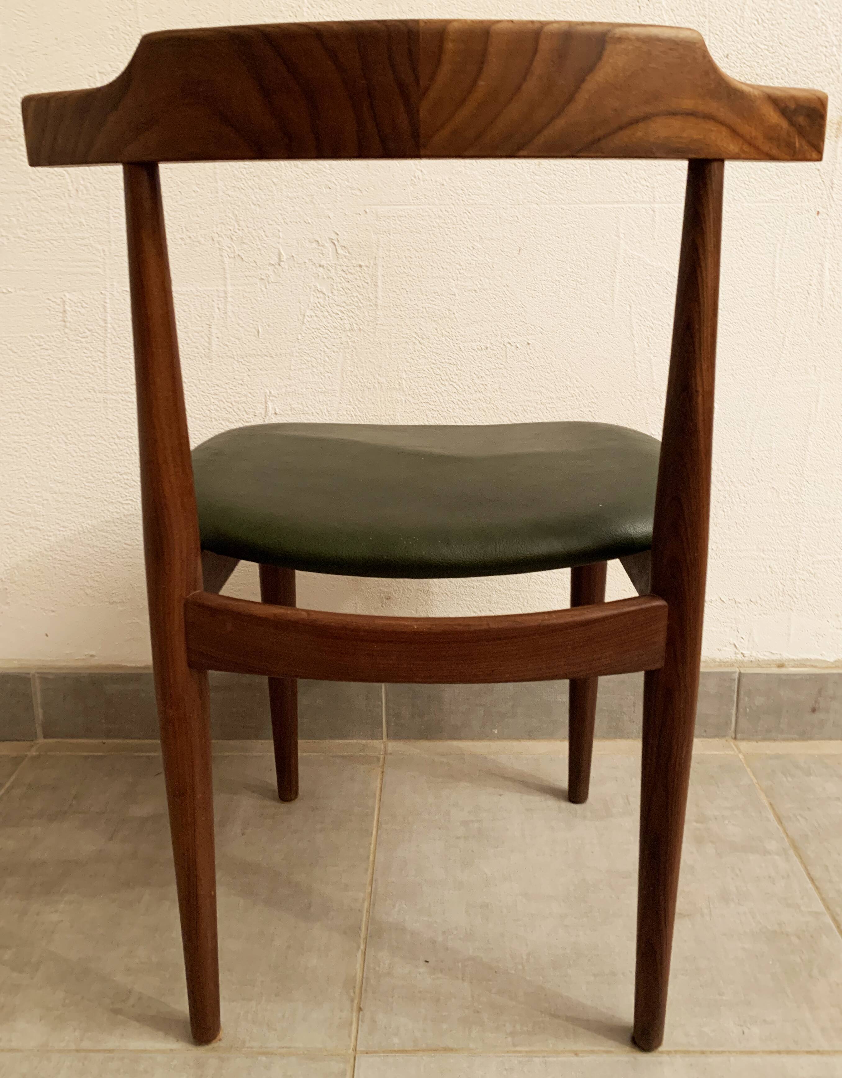 Ensemble de 6 chaises danoises de Hans Olsen pour le fabricant Frem Røjle