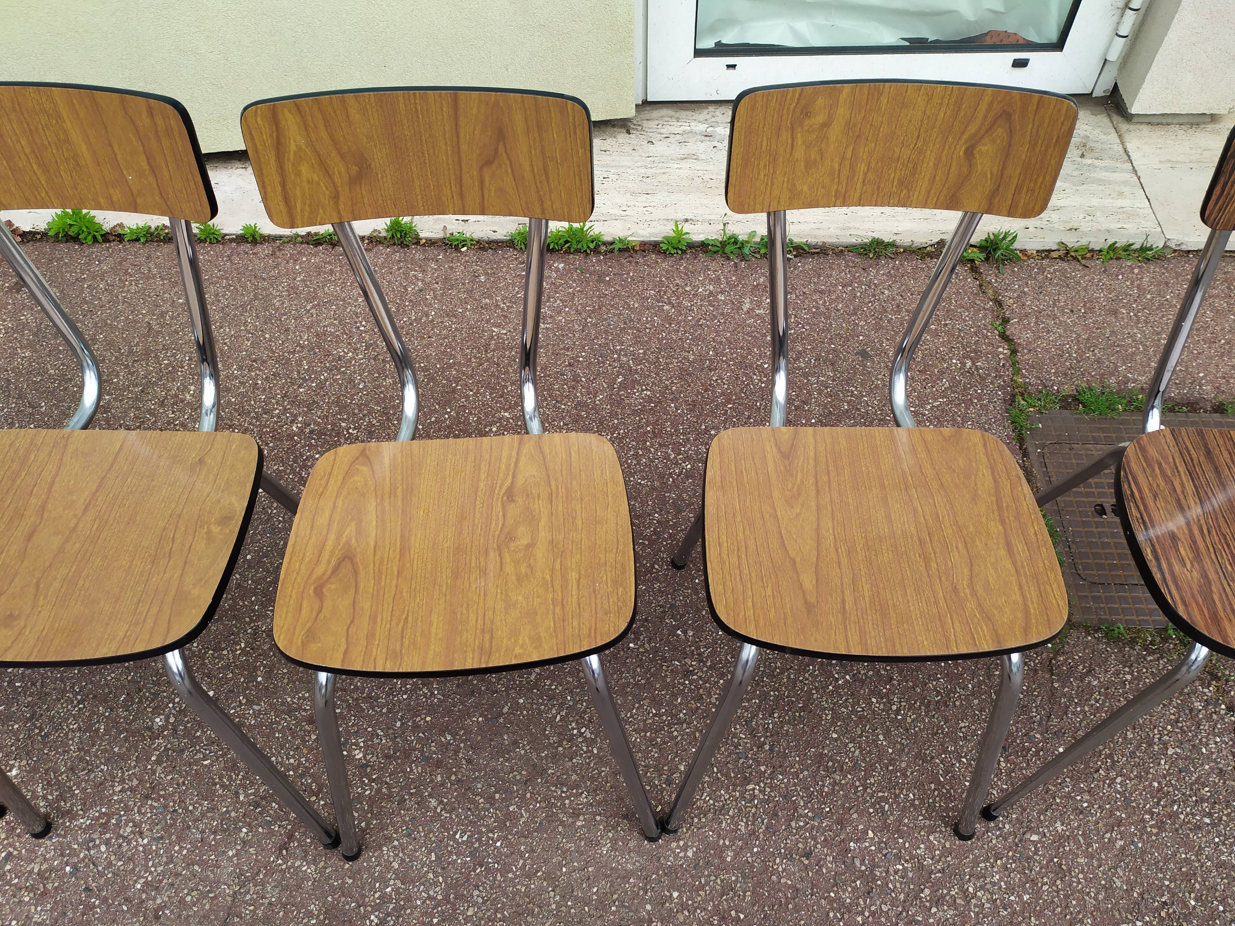 Lot de 5 chaises en formica métal, marron brun