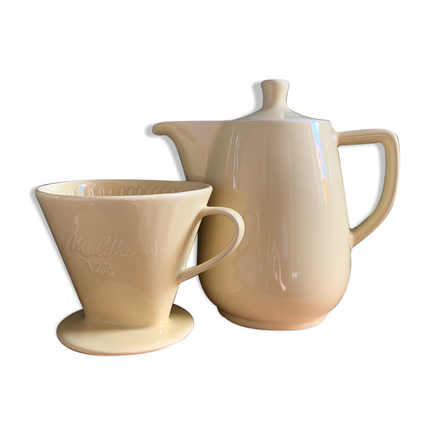 Melita coffee maker with its coffee filter