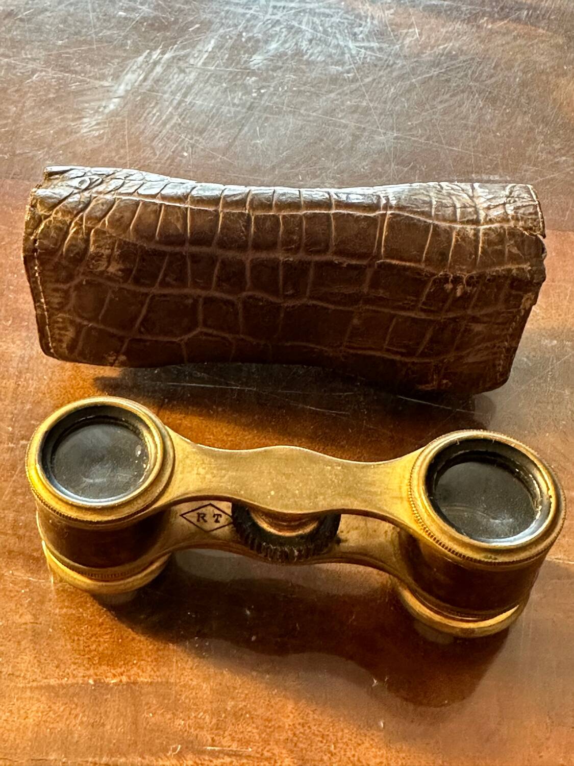 Theater binoculars early 20th century - Crocodile case