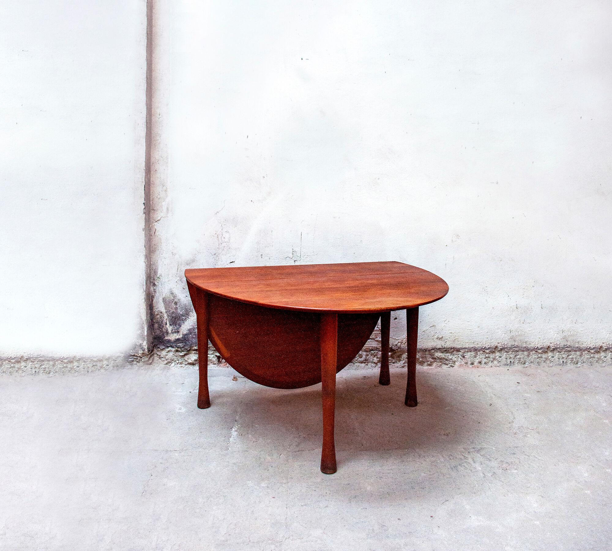Oval cherry console table Model Babe by Vico Magistretti for De Padova Italia Year 1988