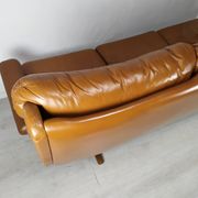 Canapé cuir fauve scandinave