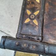 Table basse ancienne tibetaine bois cuivre