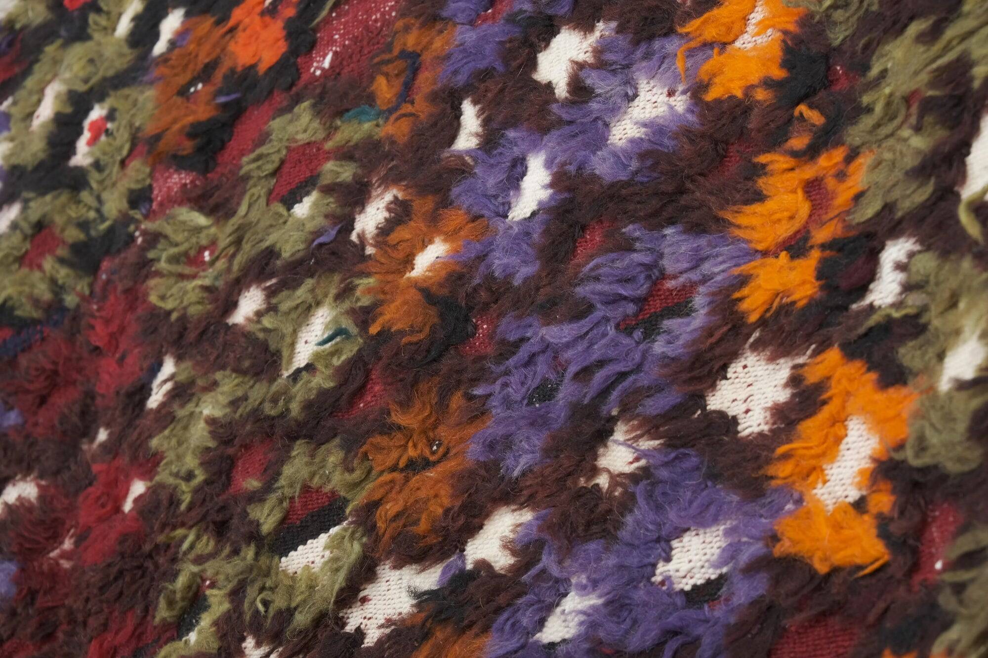 Vintage Turkish handmade rug 162x228 cm