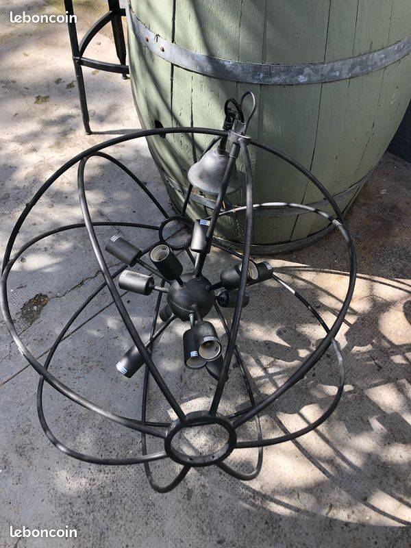 Sputnik signature metal chandelier