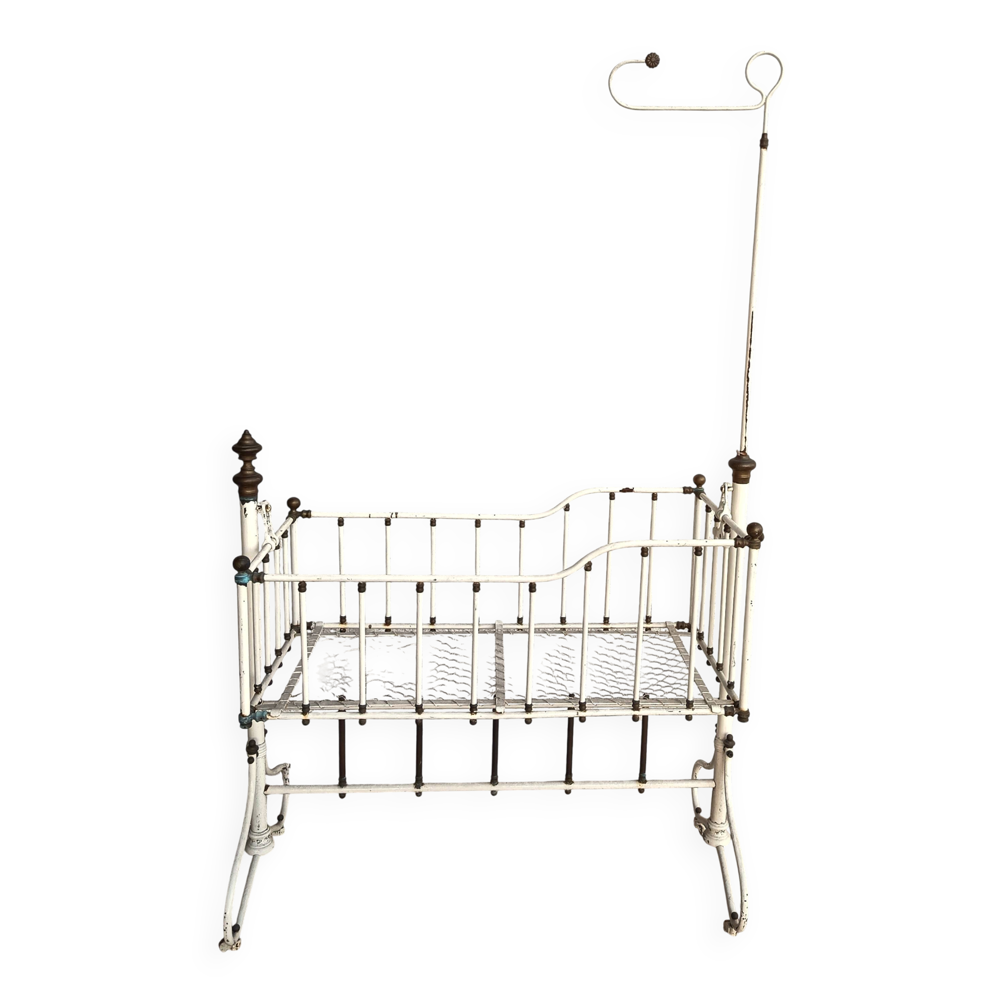Berceau vintage Lit bébé en métal