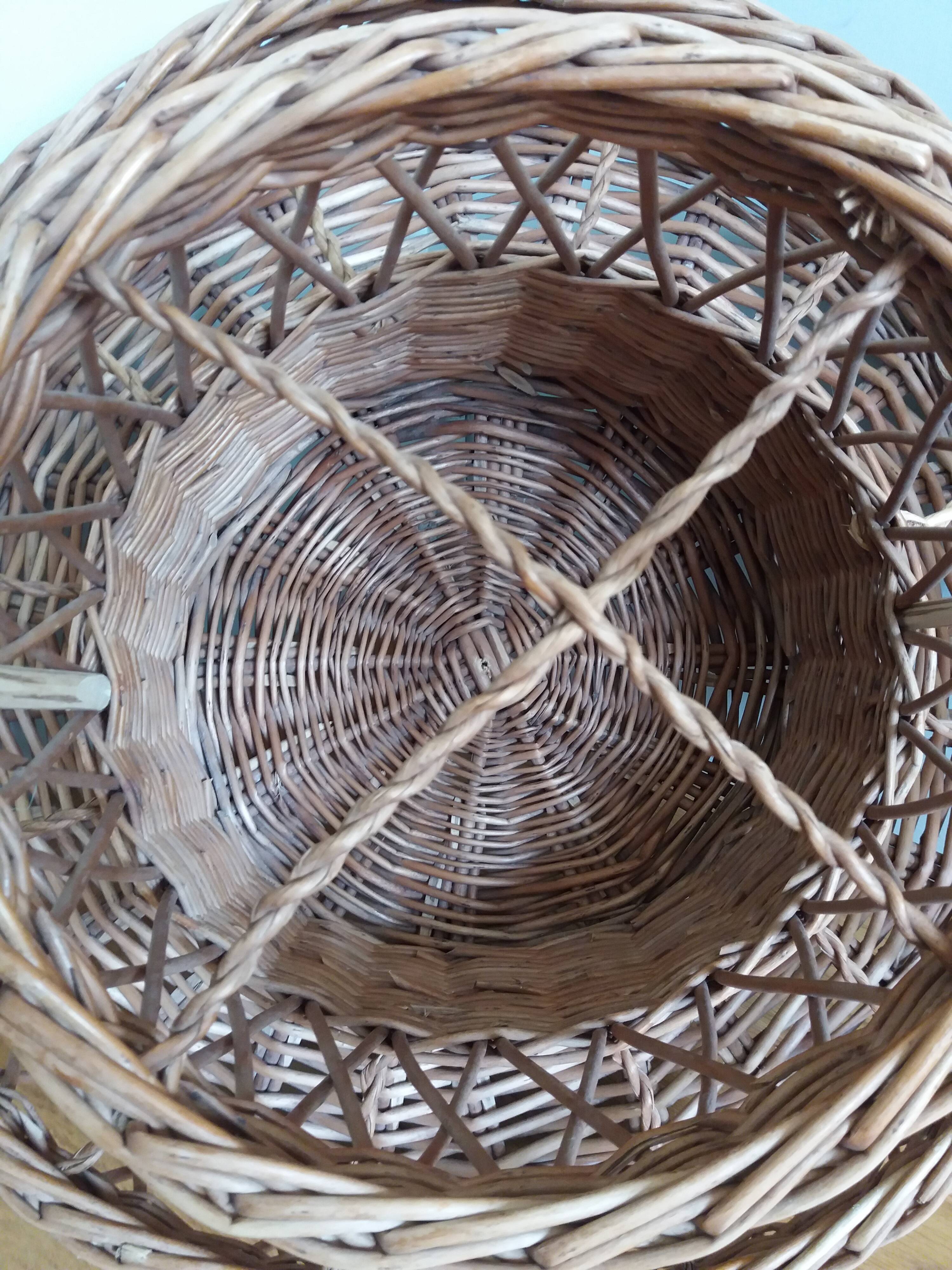 Rattan wicker glass and bottle holder basket
