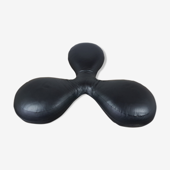 Leather pouf by Lowie Vermeersch and Design Agency KVD for Durlet