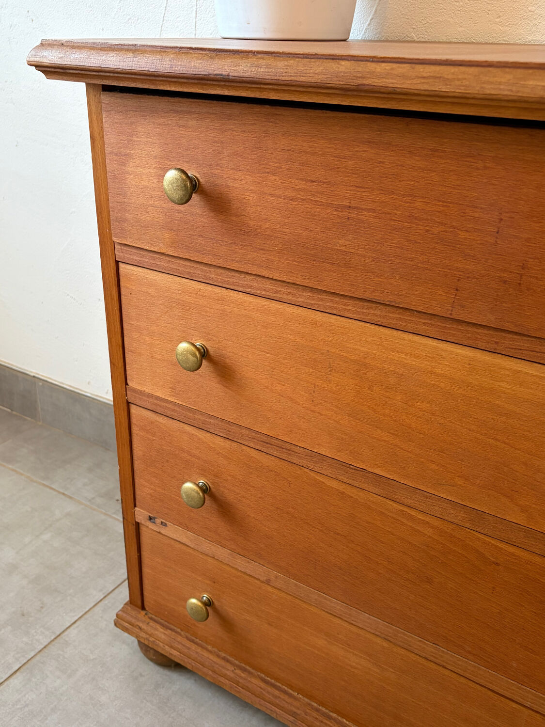 Commode vintage