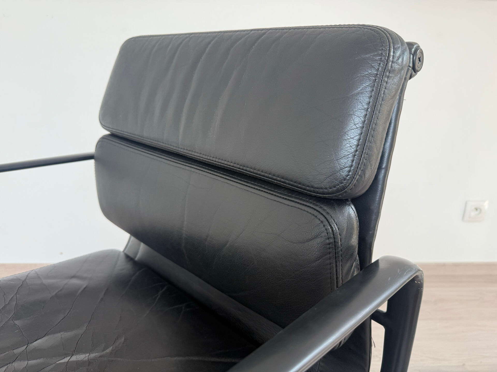 Fauteuil de bureau Eames Vitra EA 227 années 70