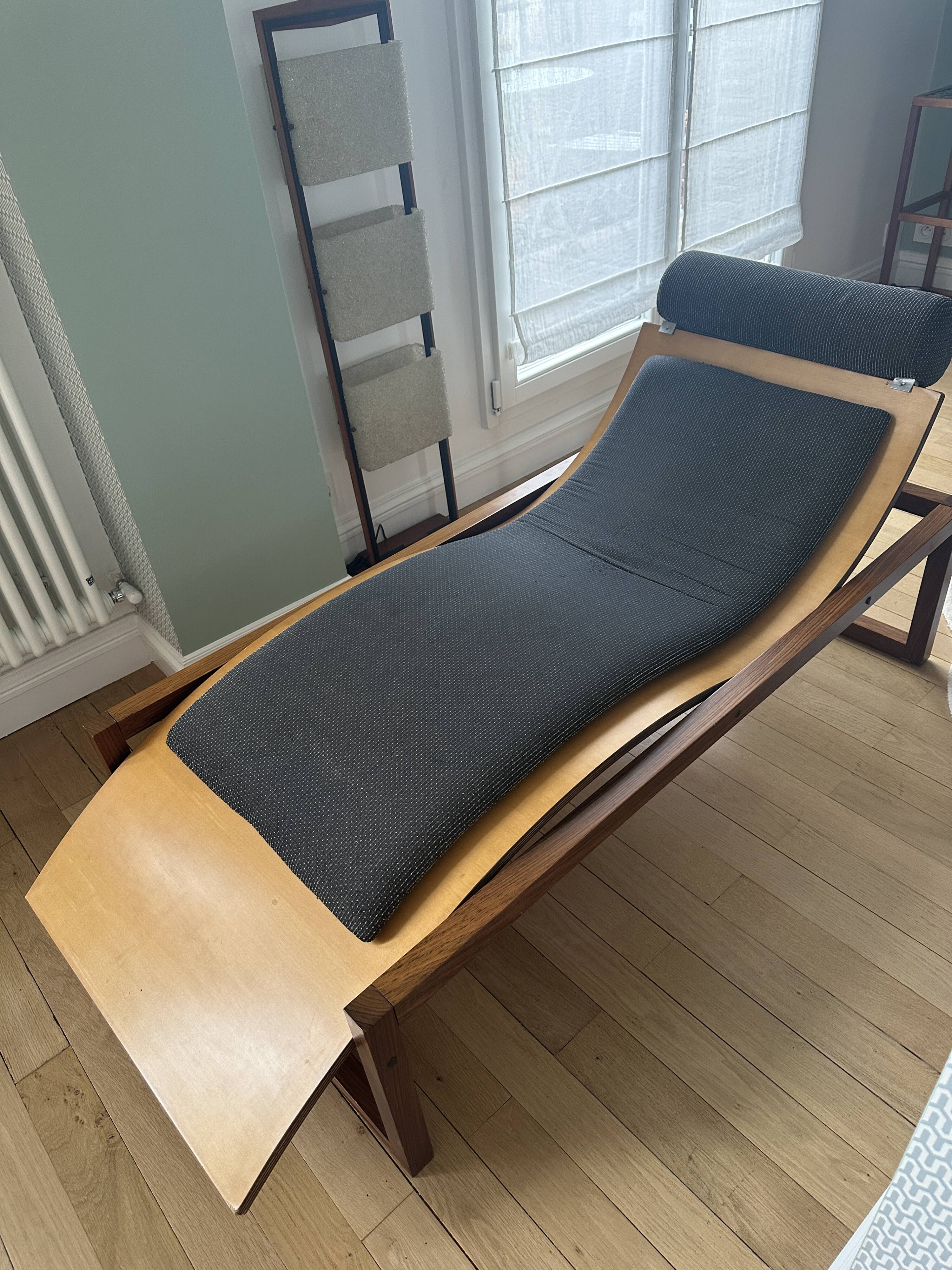Eco lounge chair by James Wines