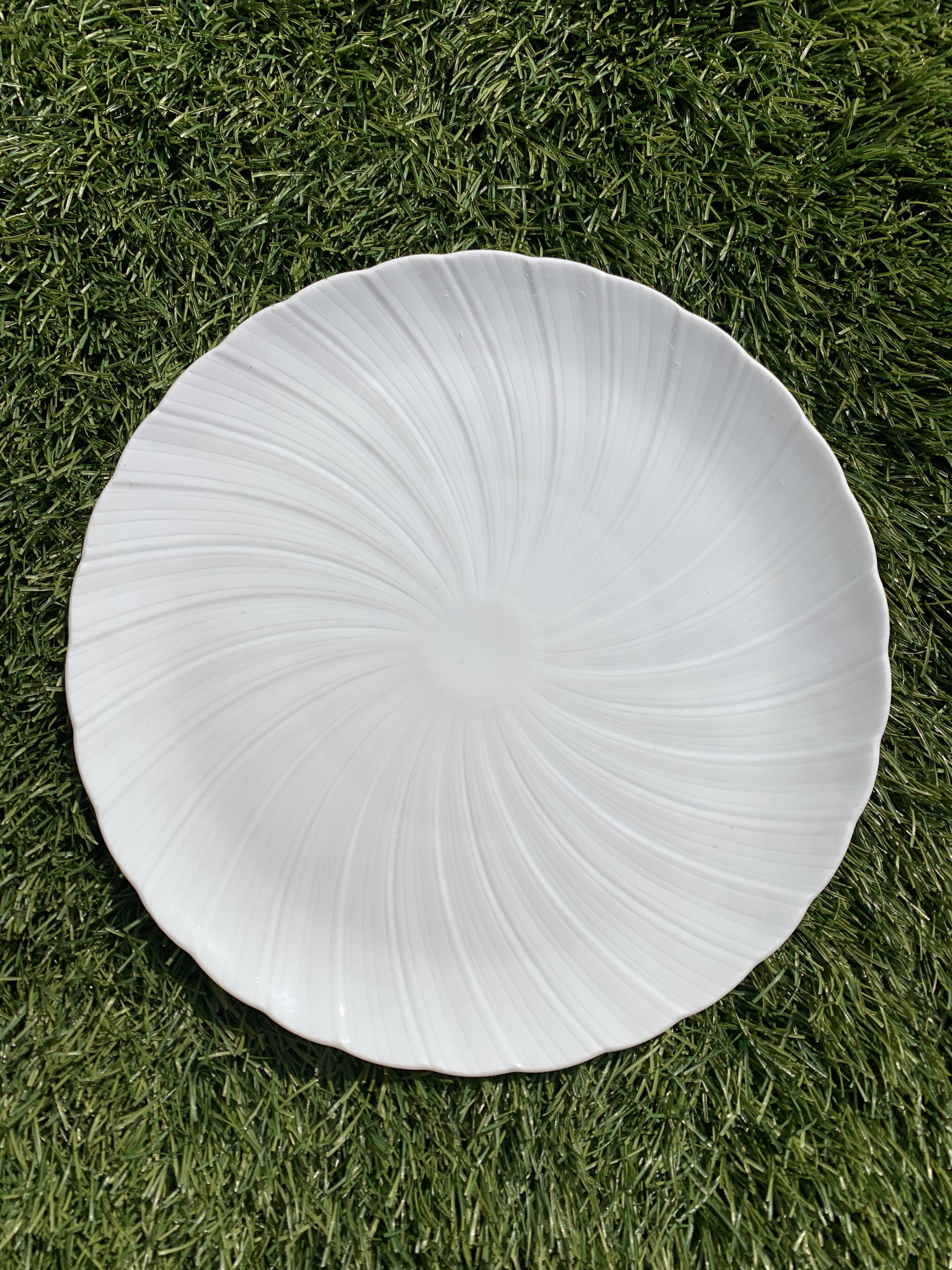 6 dessert plates in Godronnée porcelain from Limoges Bernardaud
