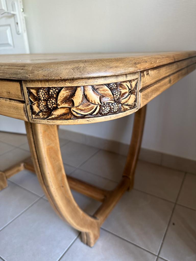 Art deco style dining table
