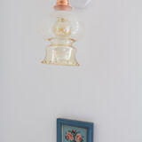 Paire de lampes murales vintage Yugochic recyclées à partir d’abat-jours en verre du milieu du siècle