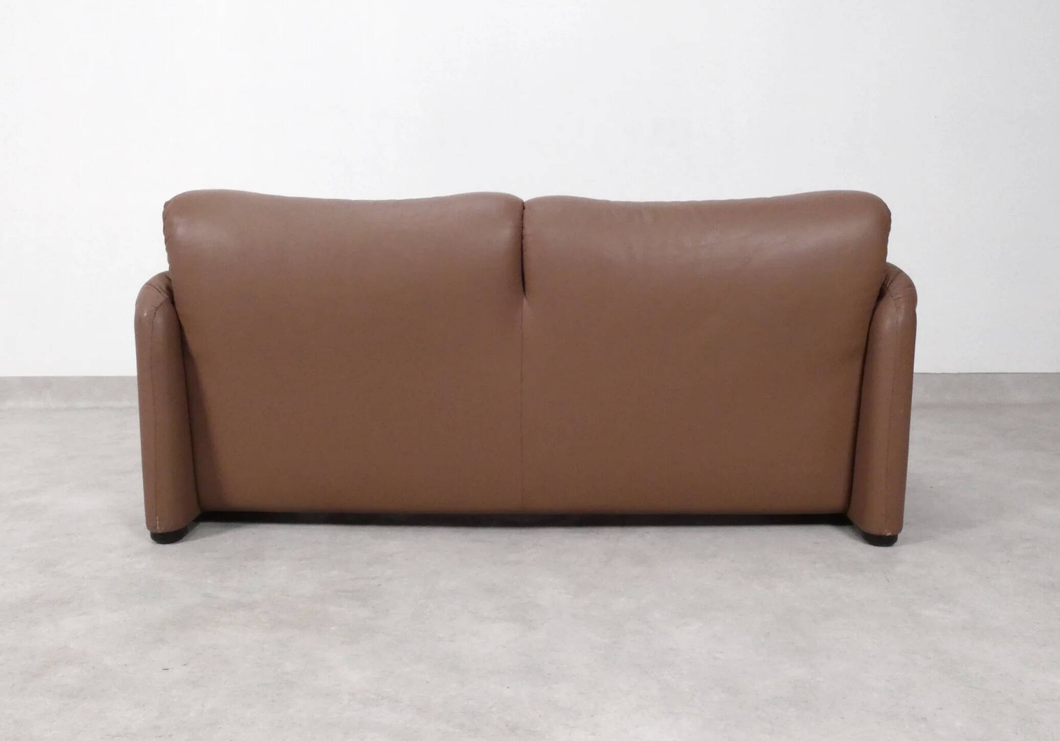 Cassina Maralunga 2 seater in mocca colored leather