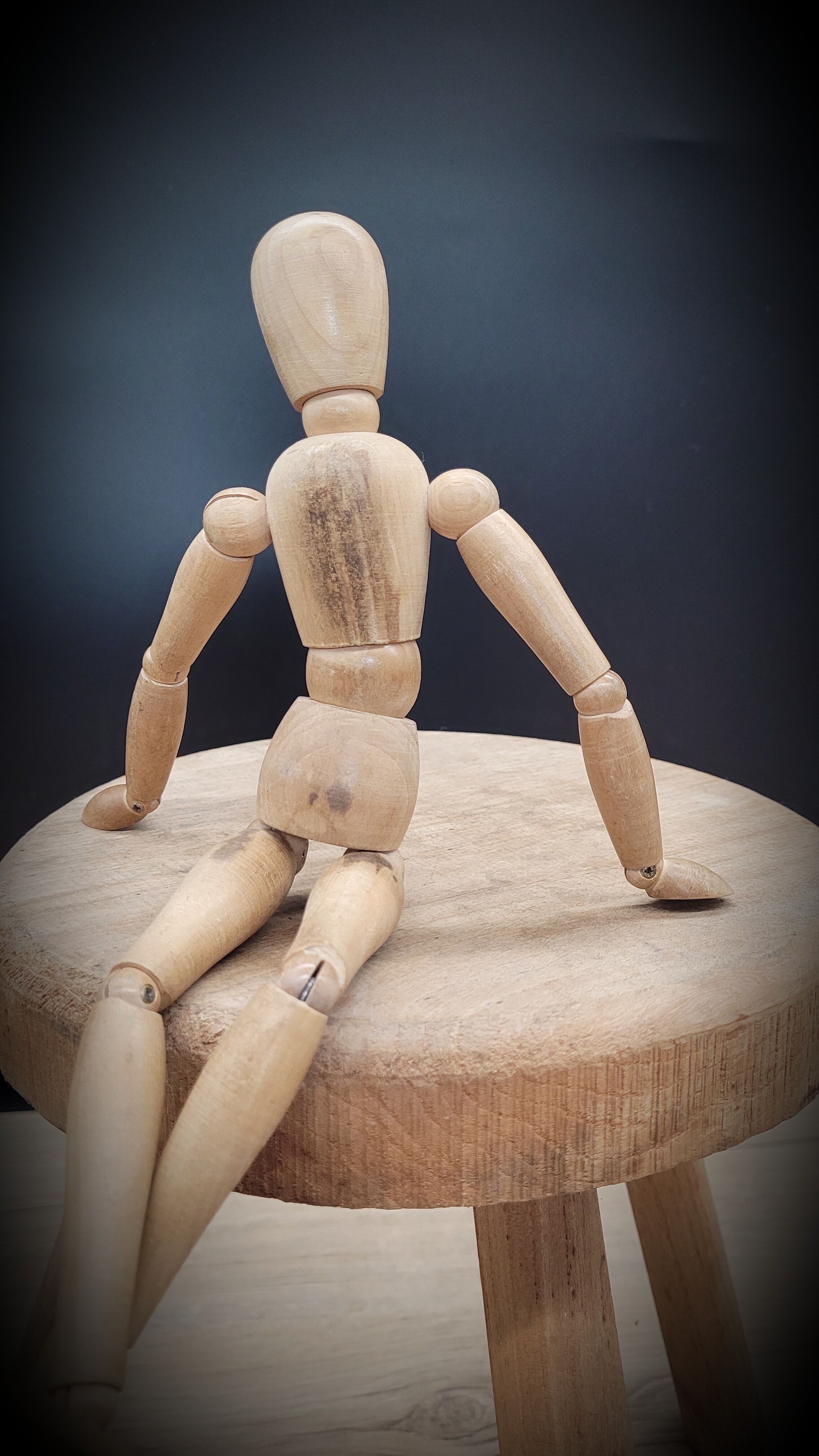 Light shepherd stool