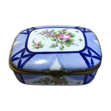 Jewelry box at the end of the 19th century