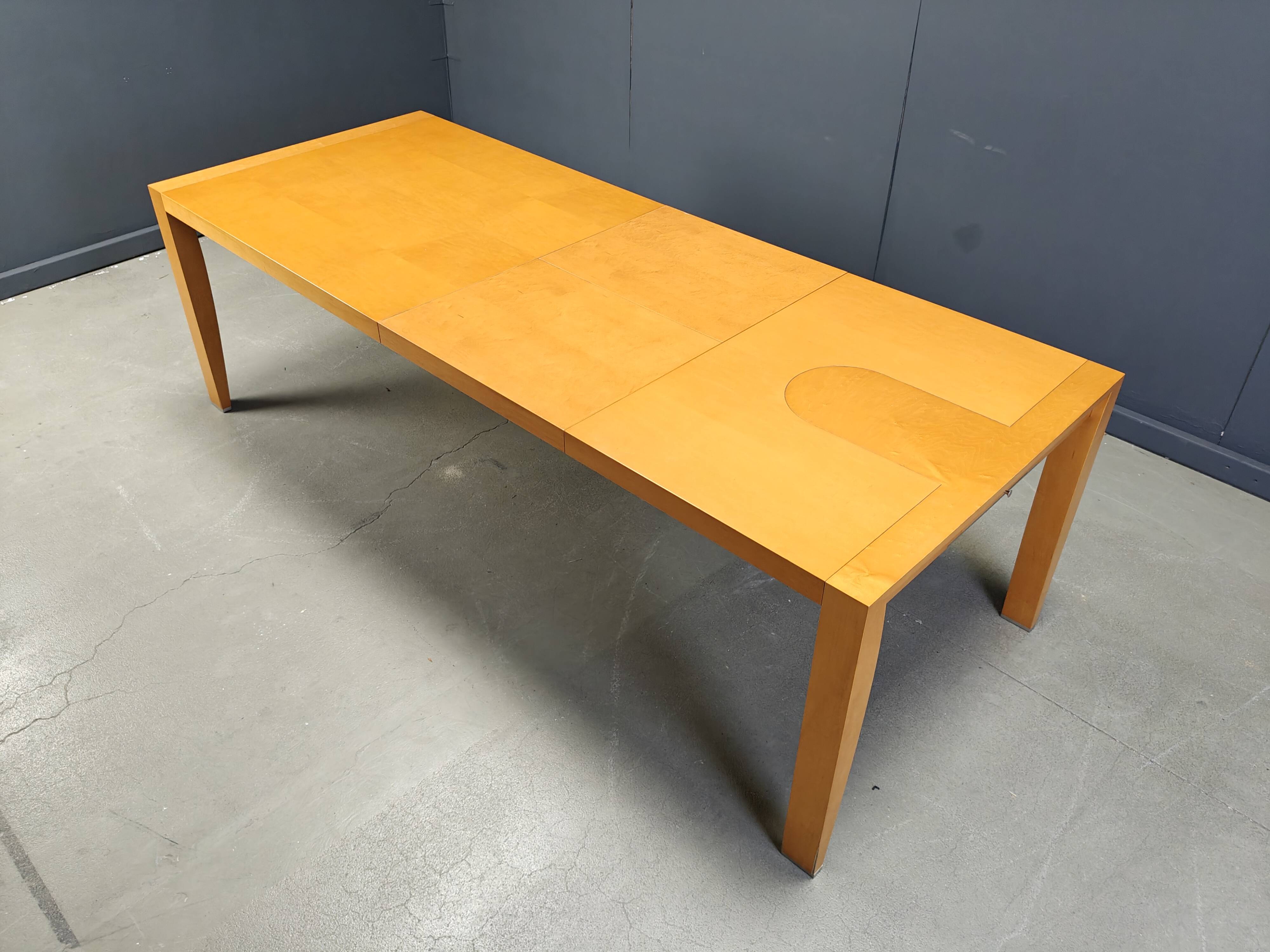 Extendable Dining table by Chi Wing Lo for Giorgetti, Italy