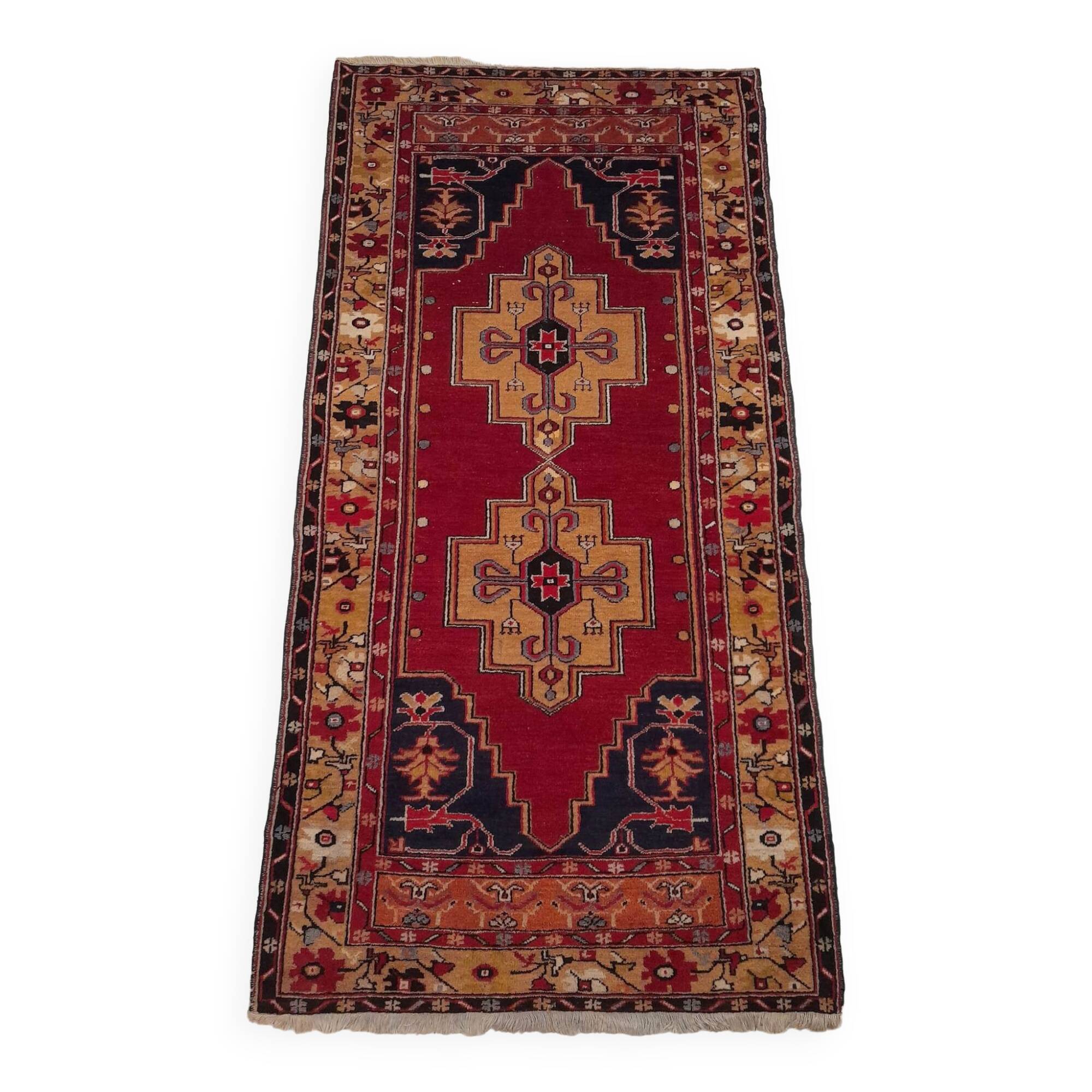 Anatolian yahyahli rug 247x125cm
