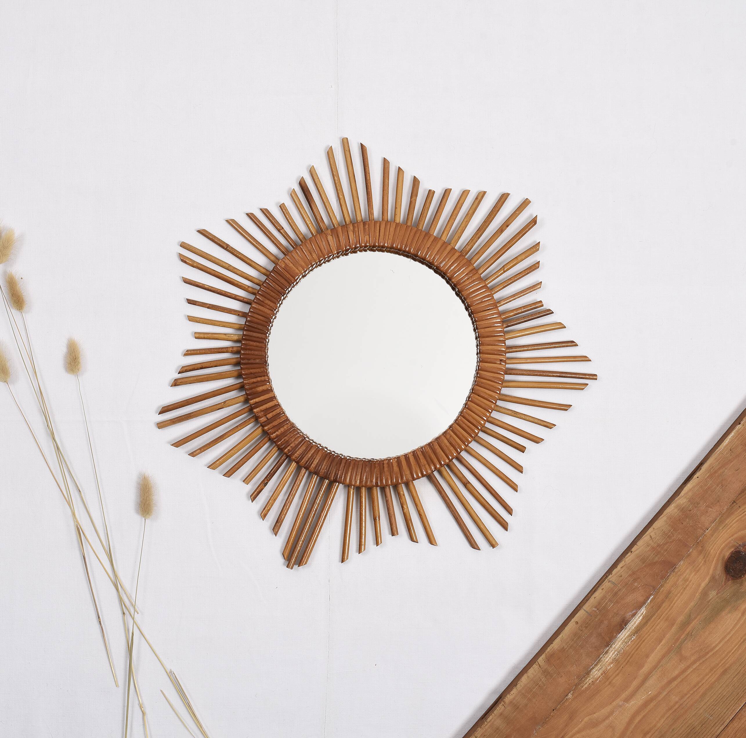 Old sun mirror 49 cm in rattan, star.